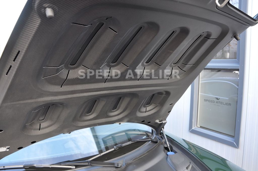 Porsche 992 2025