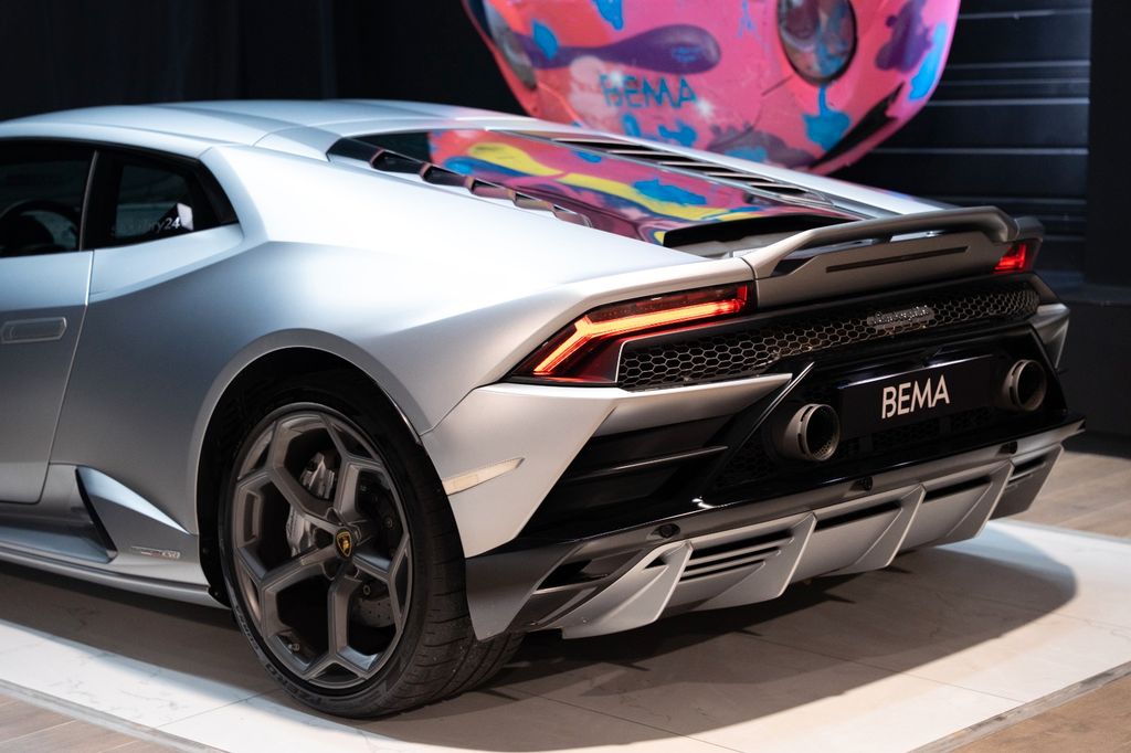 Lamborghini Huracán 2021