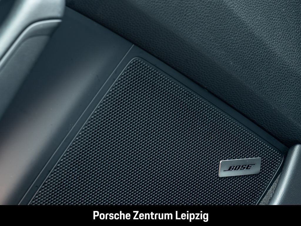 Porsche 992 2025