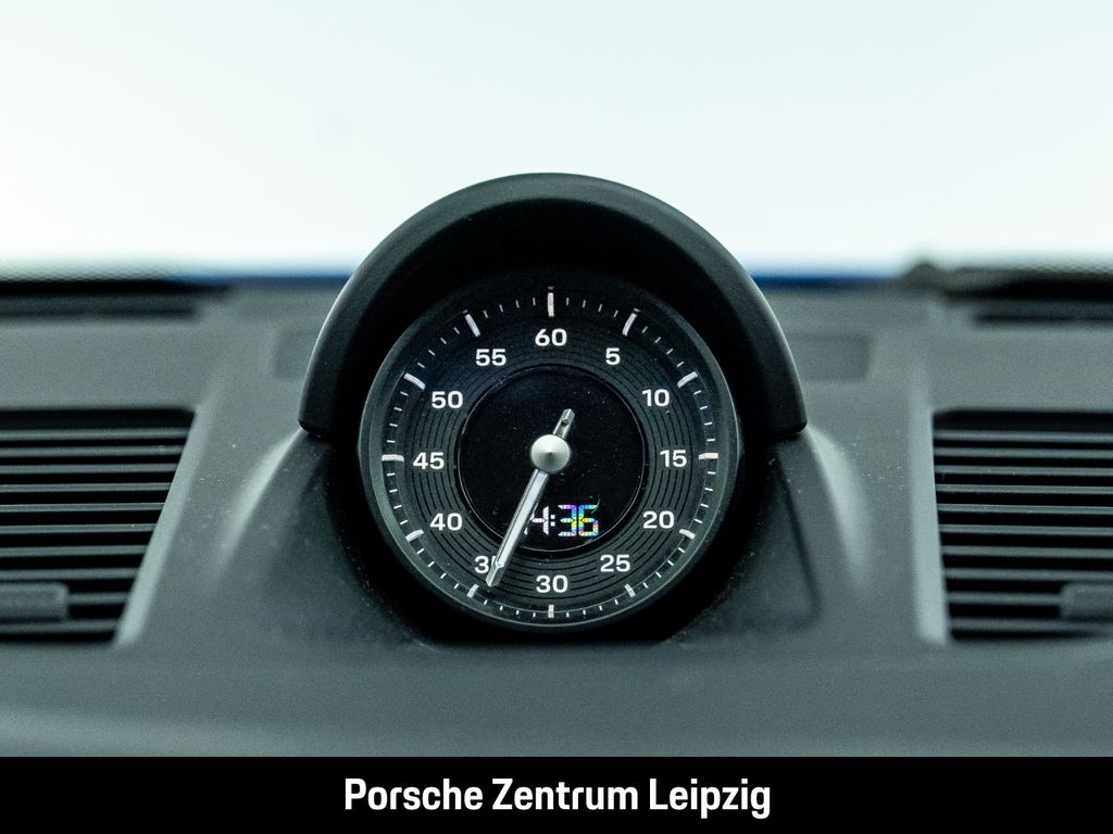 Porsche 992 2025