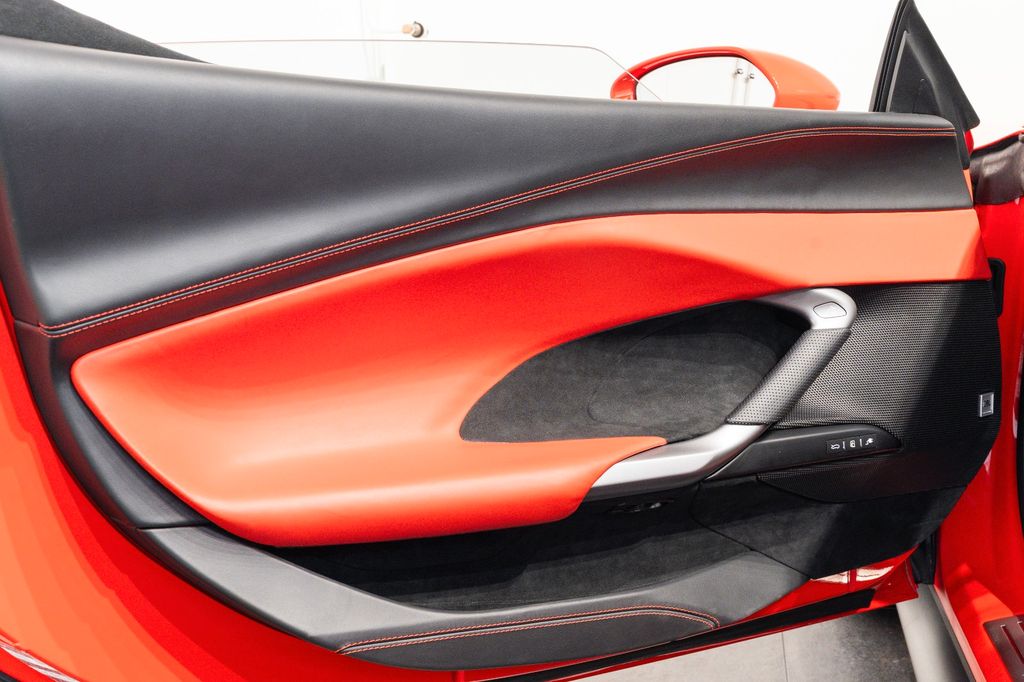 Ferrari 296 GTB 2023