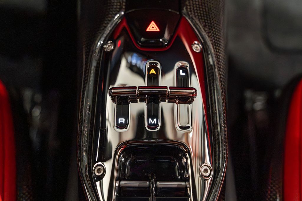 Ferrari 296 GTB 2023