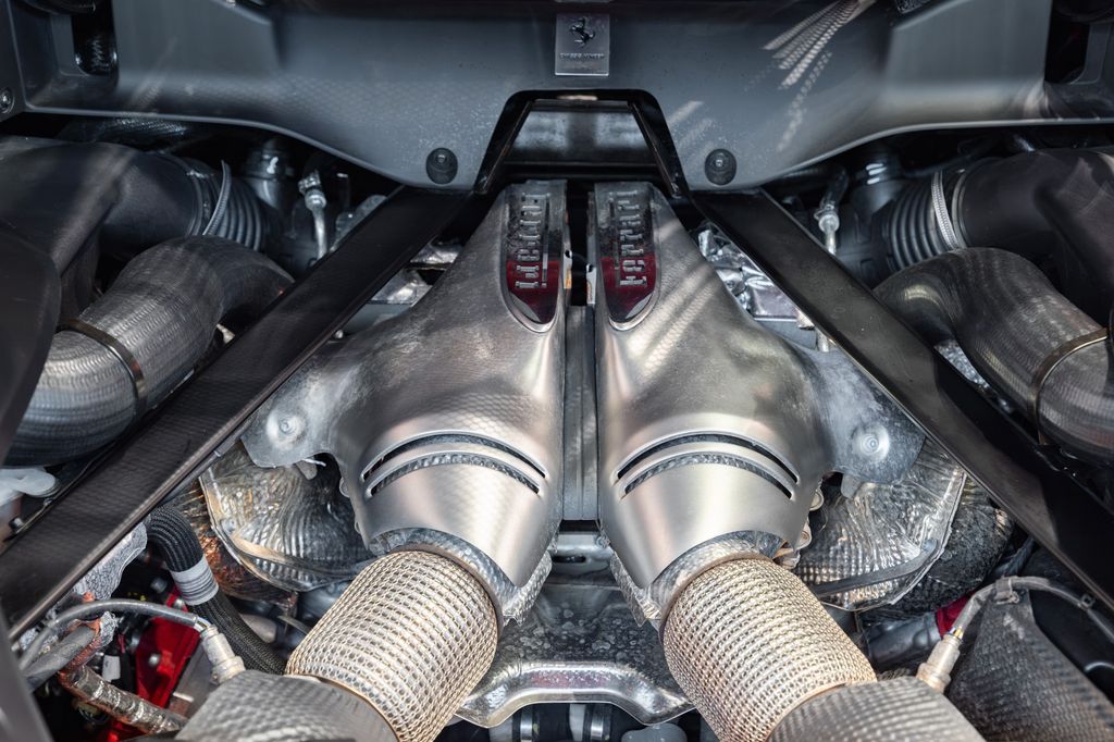 Ferrari 296 GTB 2023