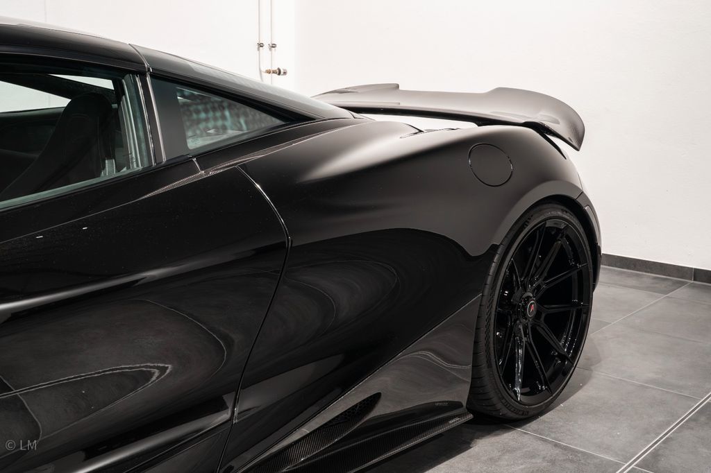 McLaren 750S 2025