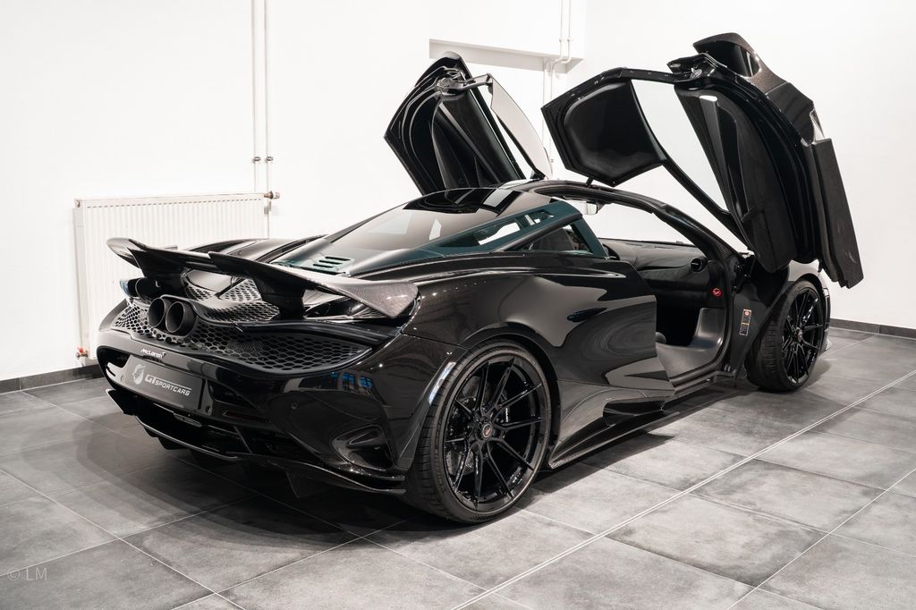 McLaren 750S 2025