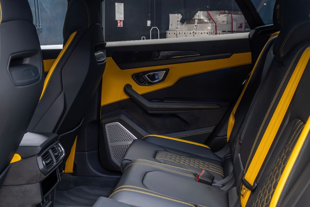 Lamborghini Urus 2025