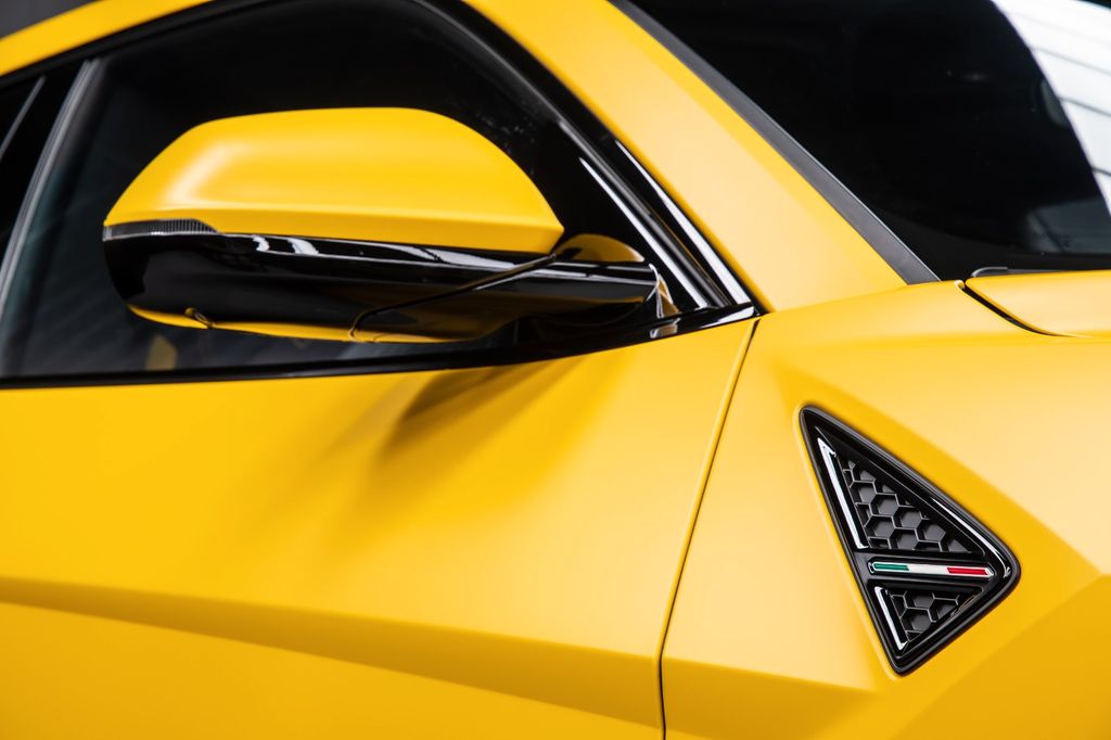 Lamborghini Urus 2025