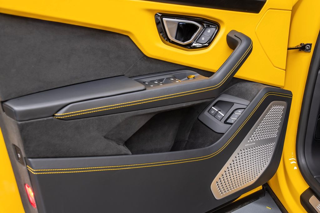 Lamborghini Urus 2025