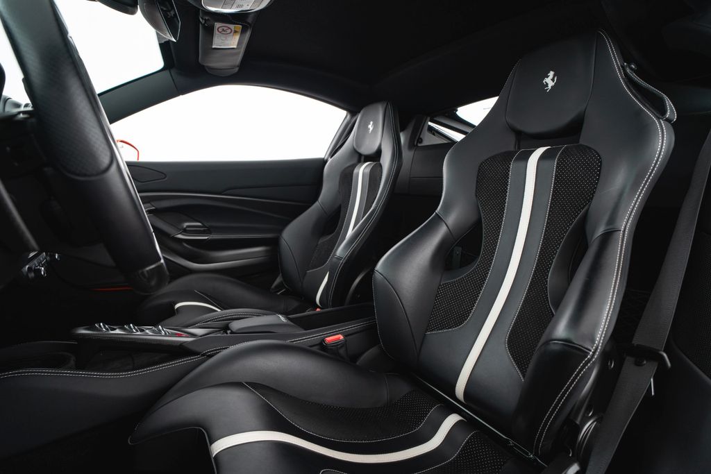 Ferrari F8 2022
