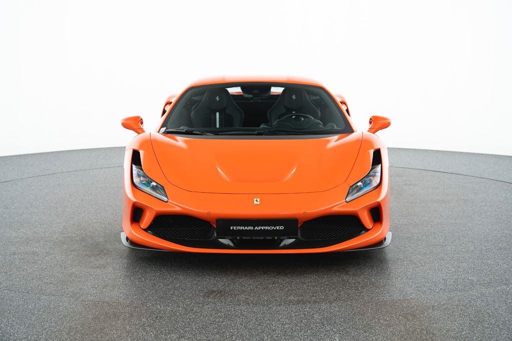 Ferrari F8 2022