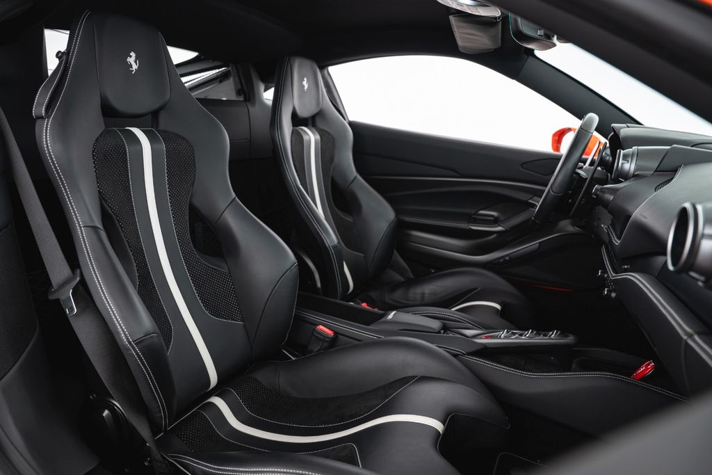 Ferrari F8 2022
