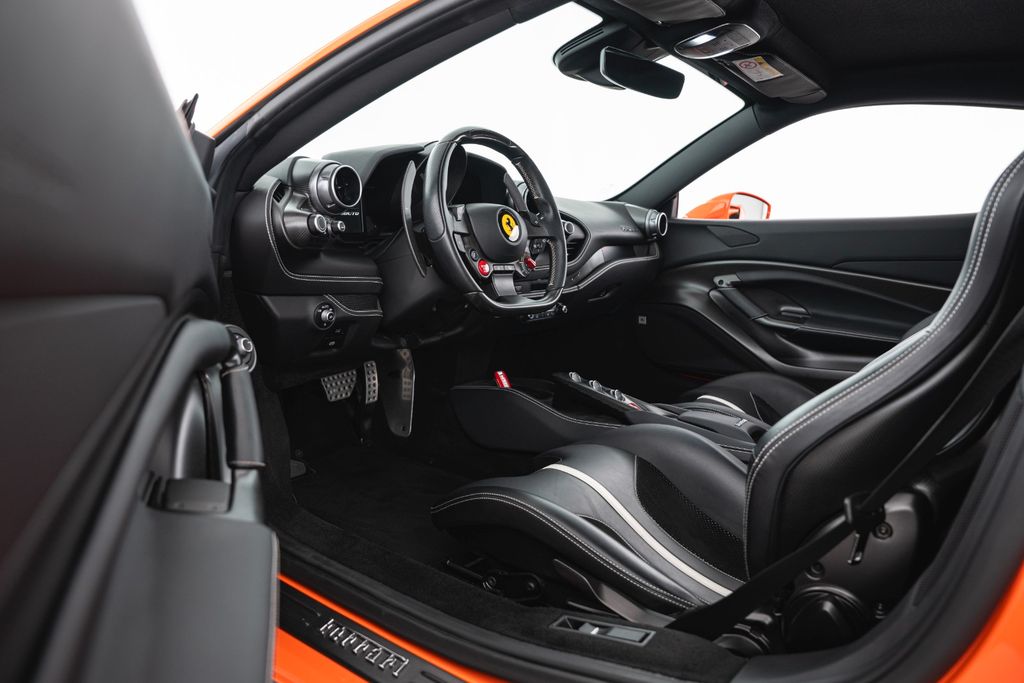 Ferrari F8 2022