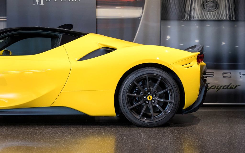 Ferrari SF90 2024