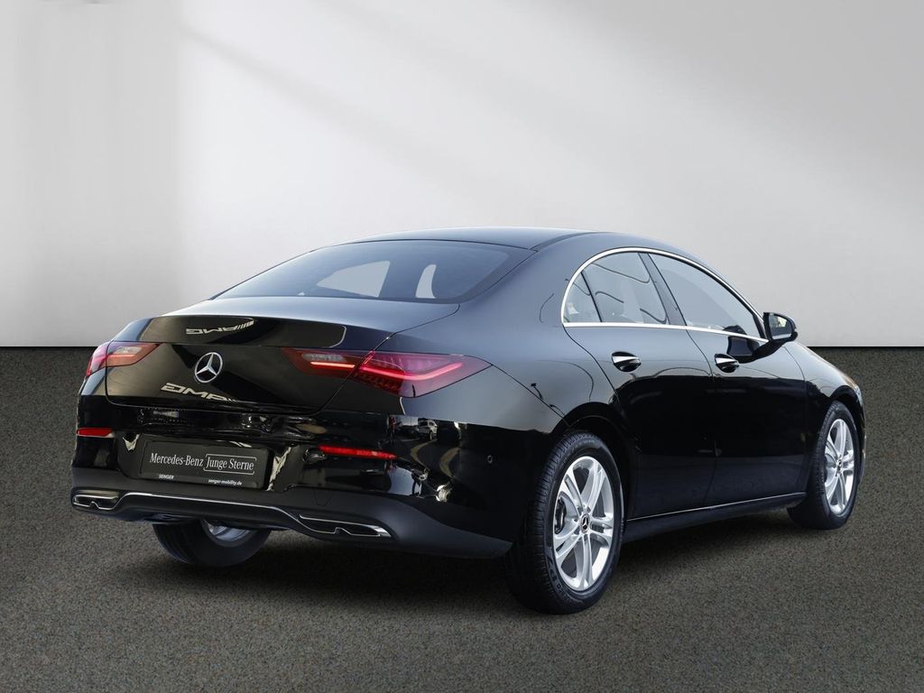 Mercedes-Benz CLA 180 2024