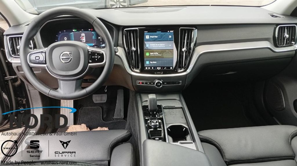Volvo V60 2023