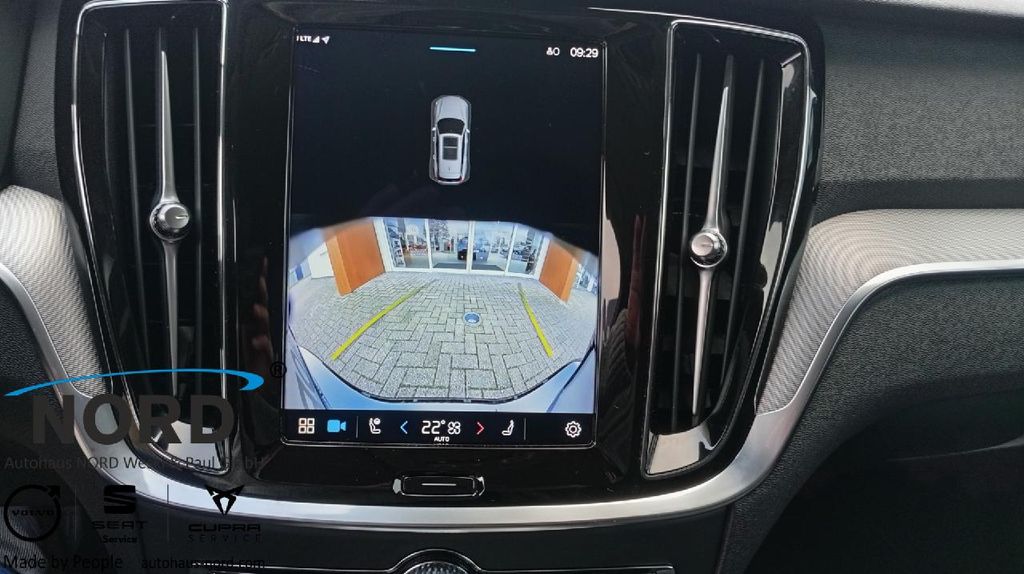 Volvo V60 2023