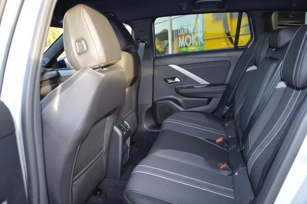 Opel Astra 2025