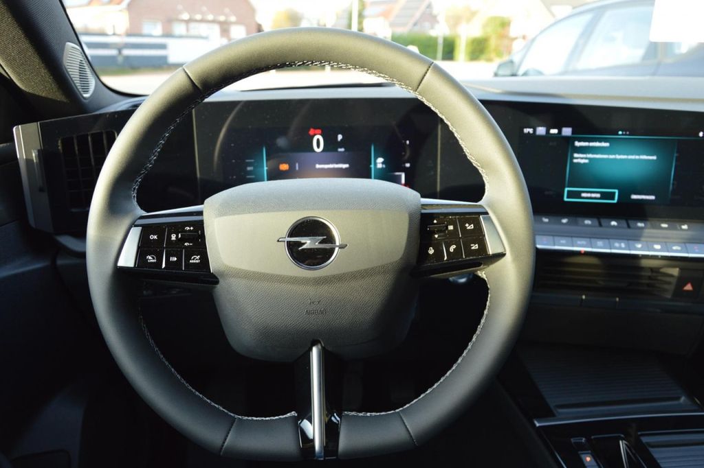 Opel Astra 2025