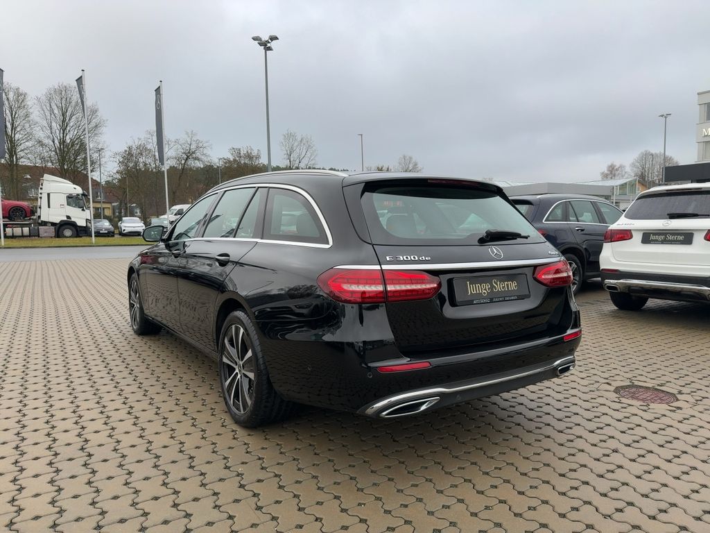 Mercedes-Benz E 300 2022