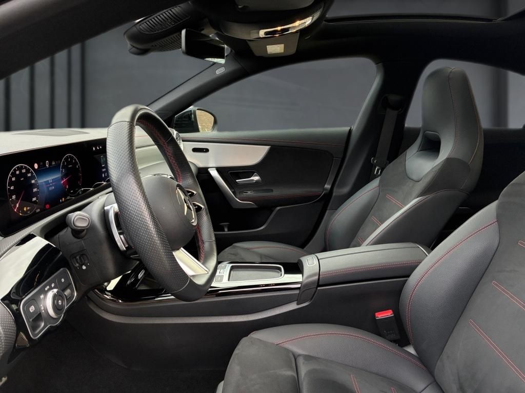 Mercedes-Benz CLA 200 2024