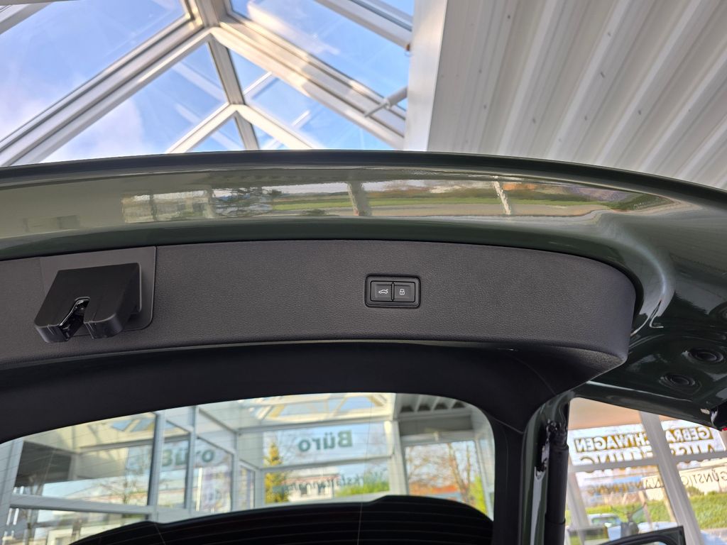 Audi SQ5 2025