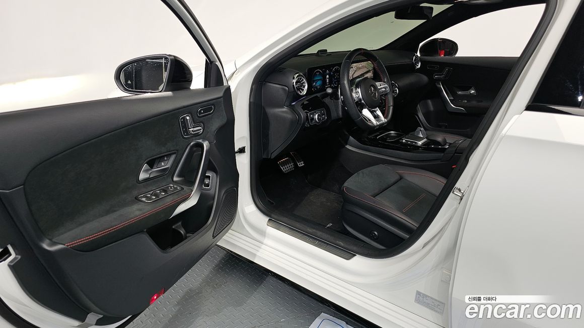 Mercedes-Benz A-Class 2023