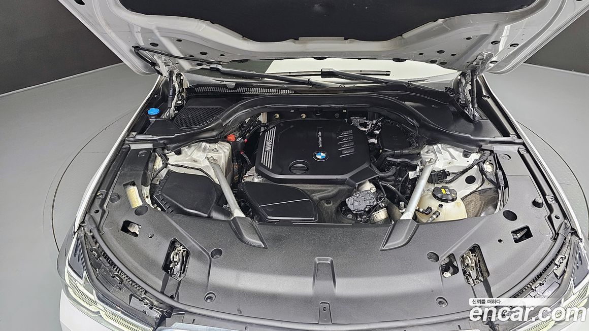 BMW Gran Turismo 2021