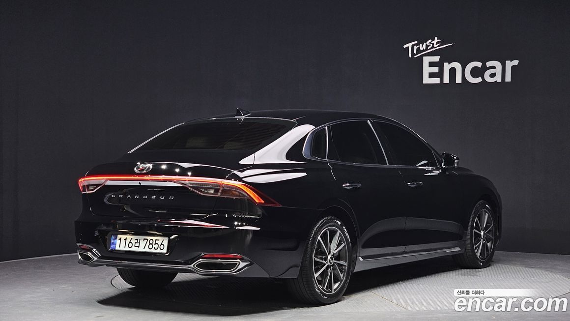 Hyundai Grandeur 2022