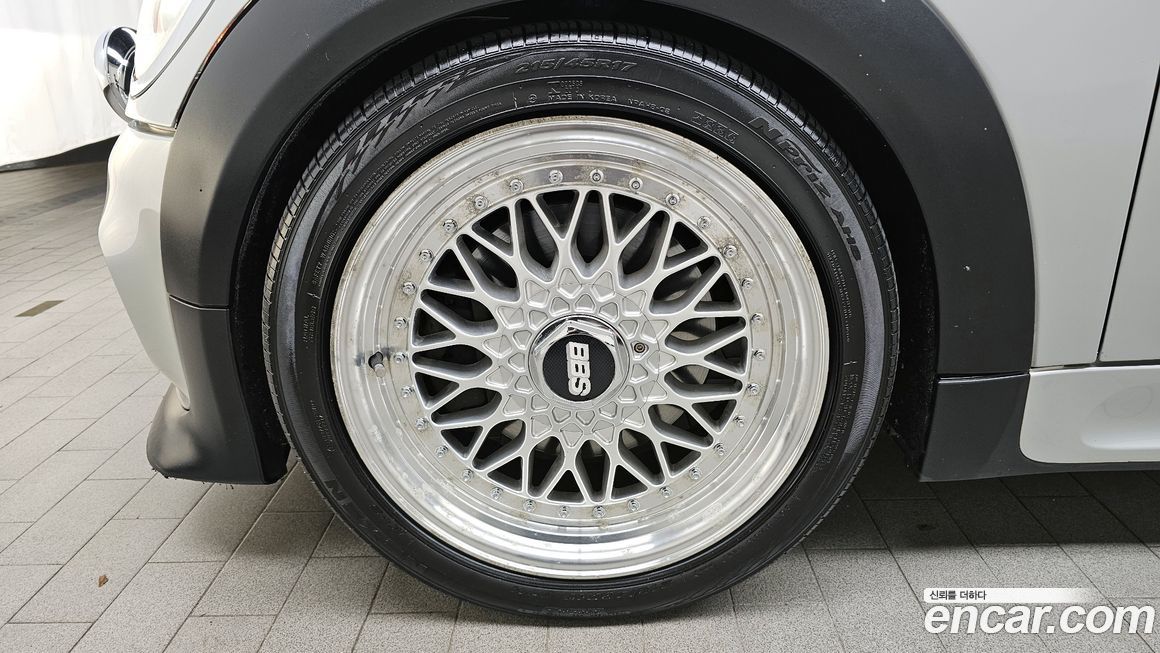 Mini Cooper Convertible 2013