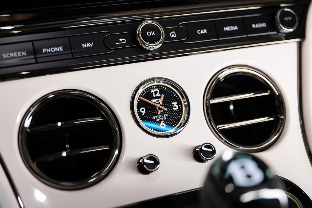 Bentley Continental GT 2025