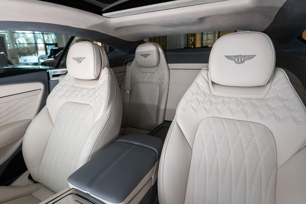Bentley Continental GT 2025