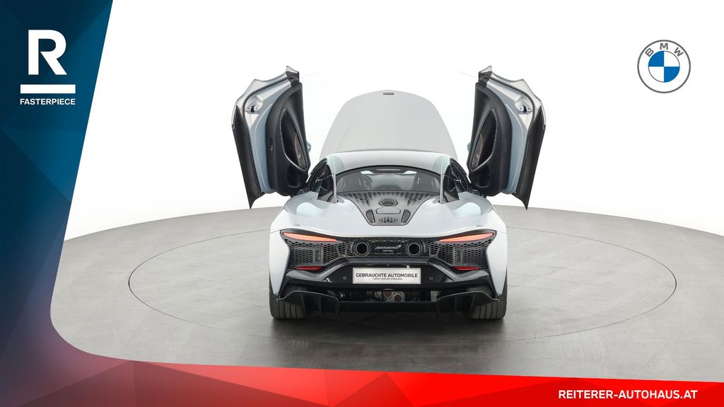 McLaren Artura 2023