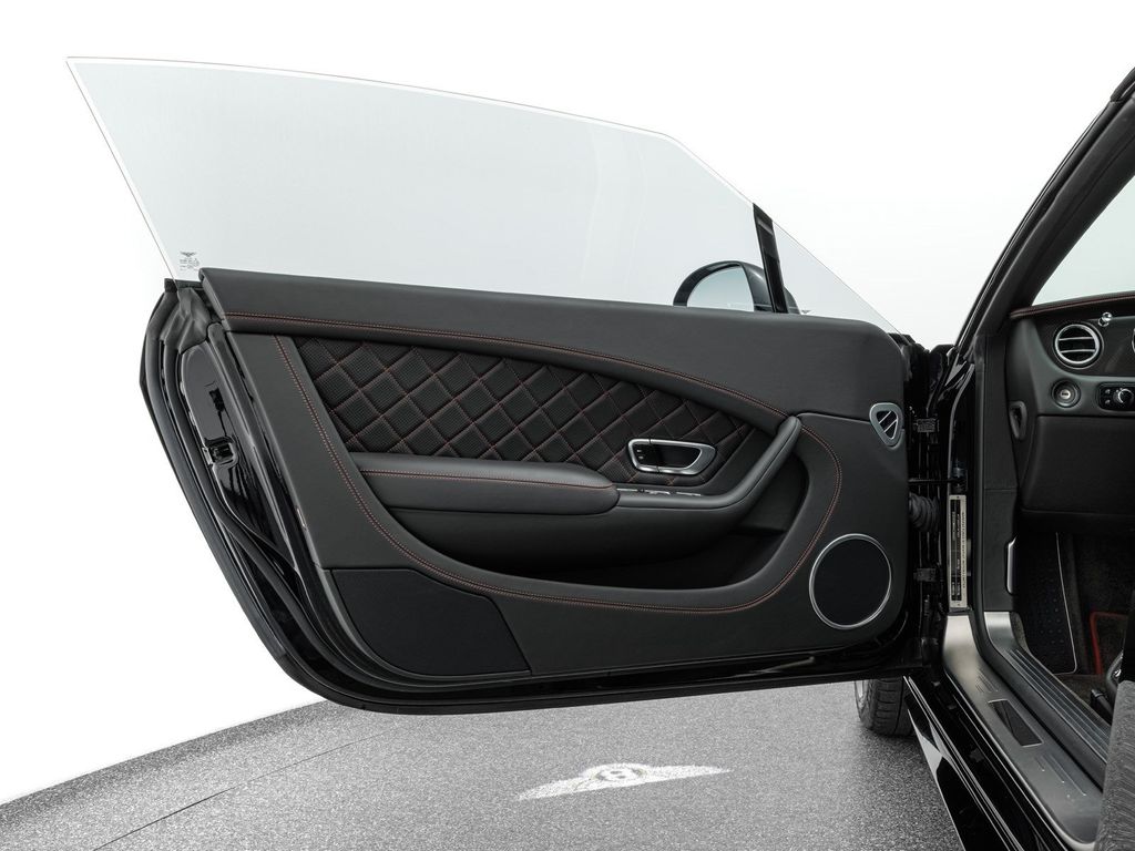 Bentley Continental GTC 2018