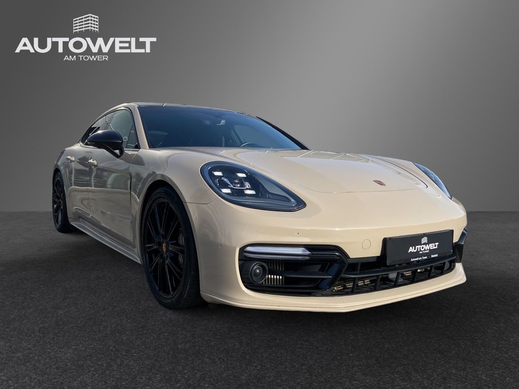 Porsche Panamera 2023