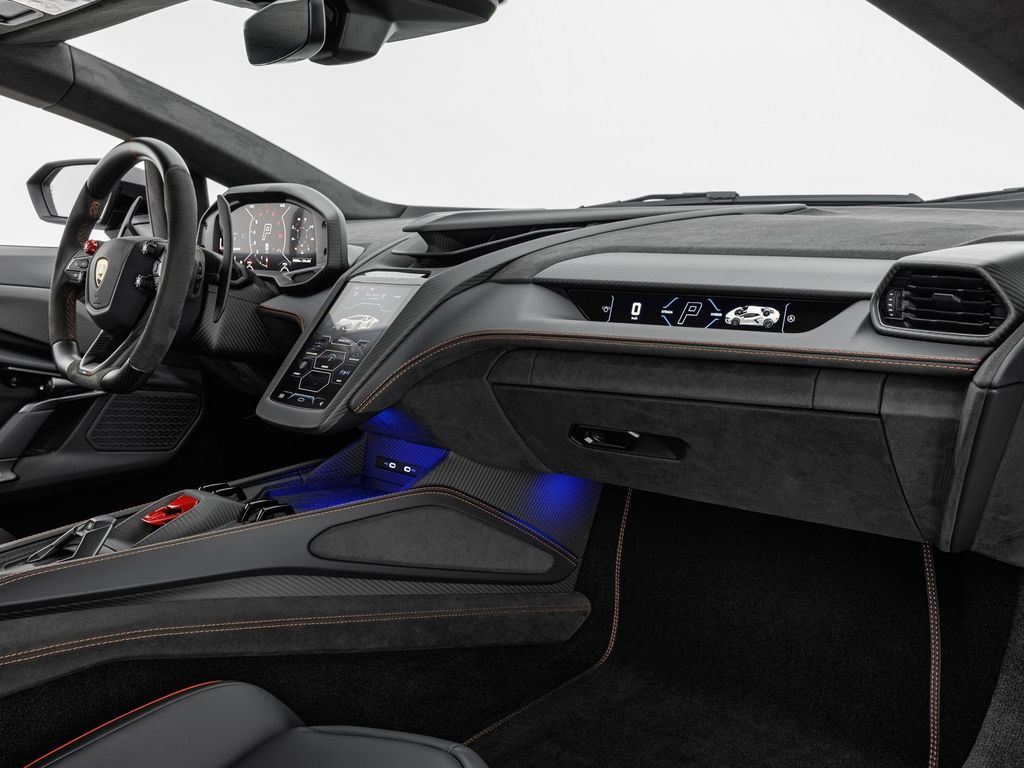 Lamborghini Revuelto 2025
