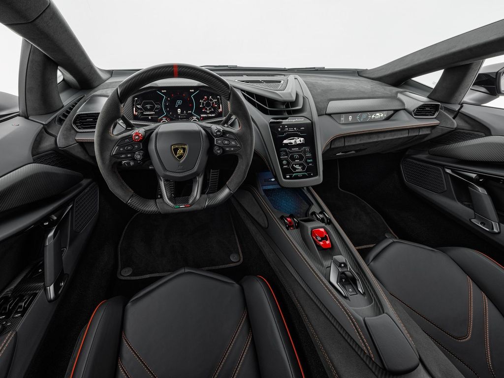 Lamborghini Revuelto 2025