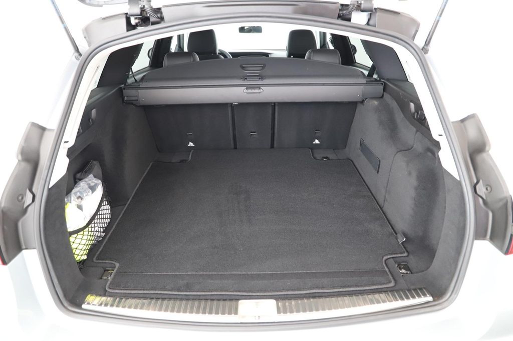 Mercedes-Benz E 220 2022