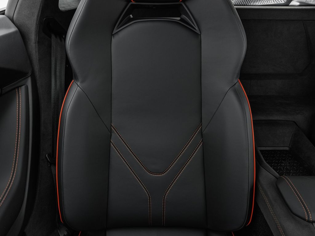 Lamborghini Revuelto 2025