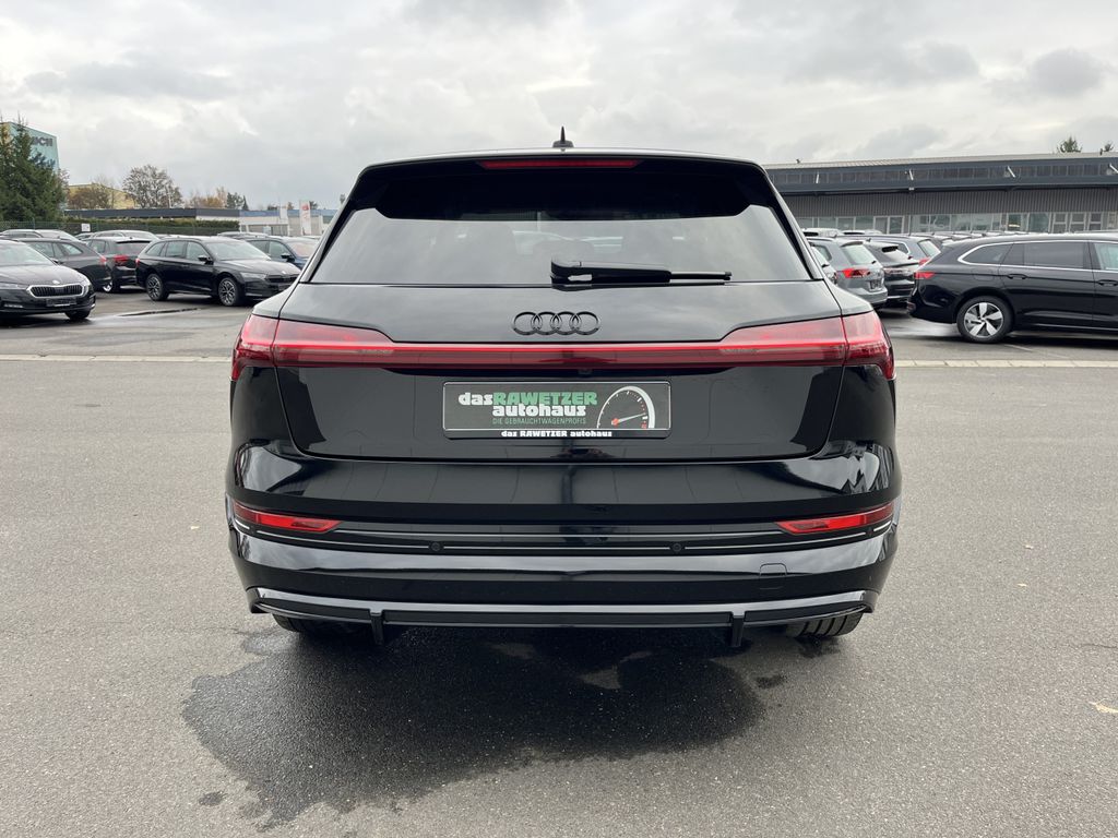 Audi e-tron 2022