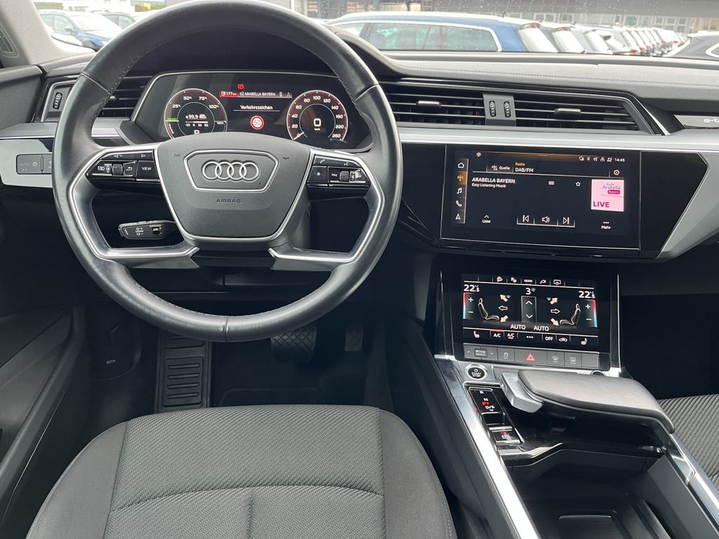 Audi e-tron 2022