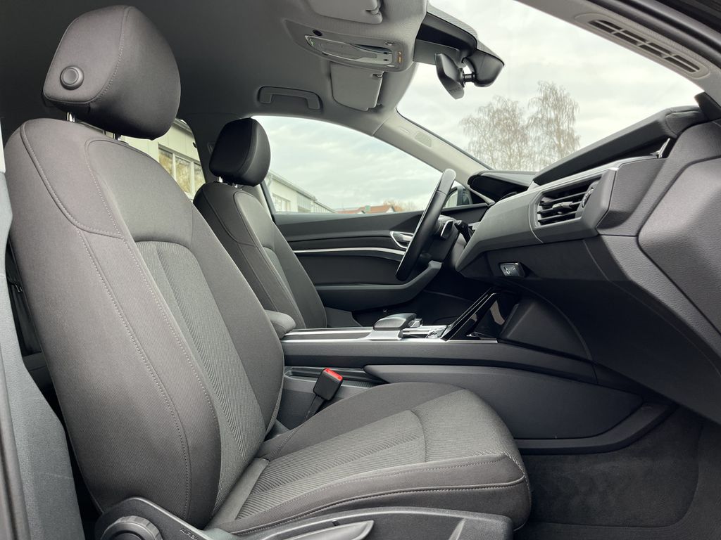 Audi e-tron 2022