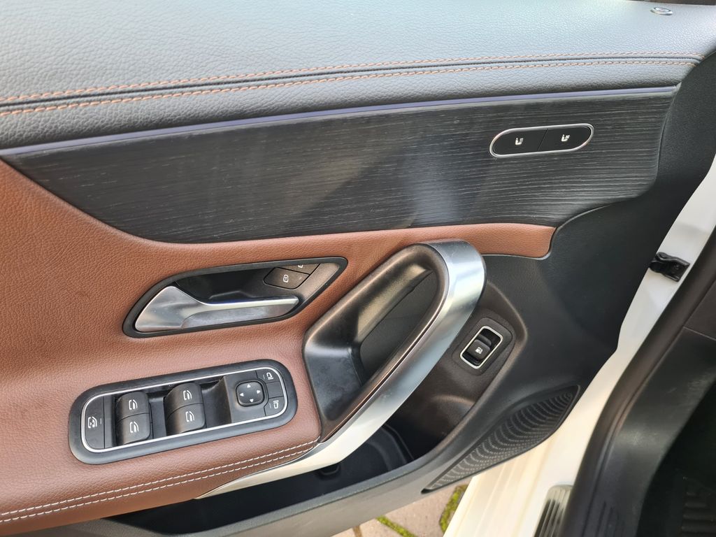 Mercedes-Benz CLA 250 2021
