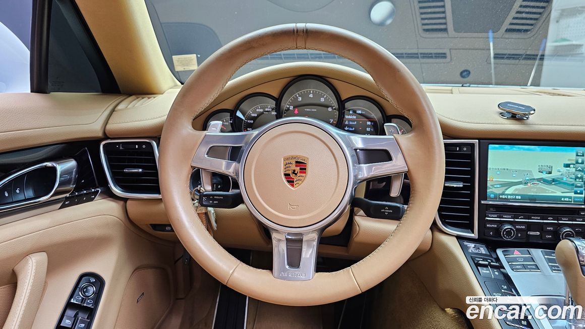 Porsche Panamera 2016