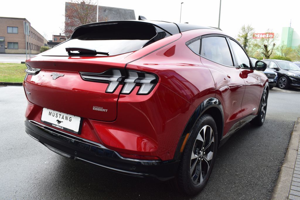 Ford Mustang Mach-E 2021