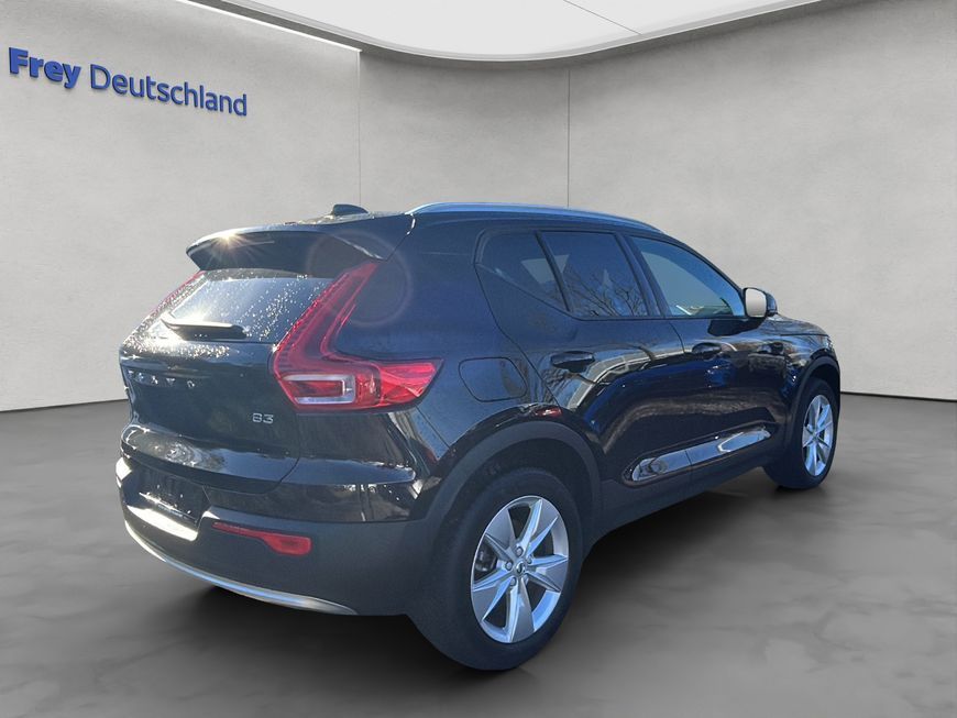 Volvo XC40 2024