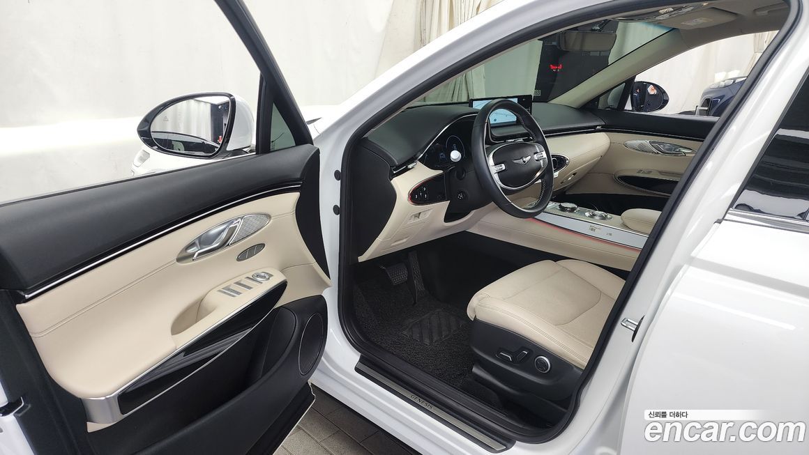 Genesis GV70 2023