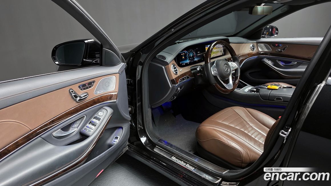 Mercedes-Benz S-Class 2020