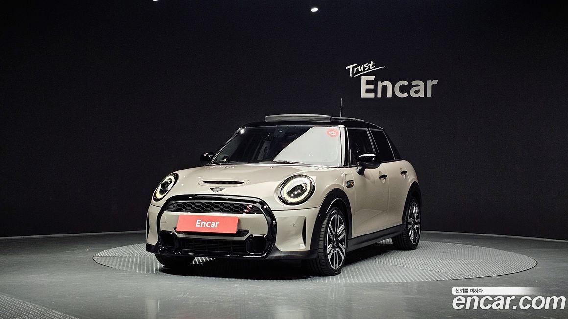 Mini Cooper 2024