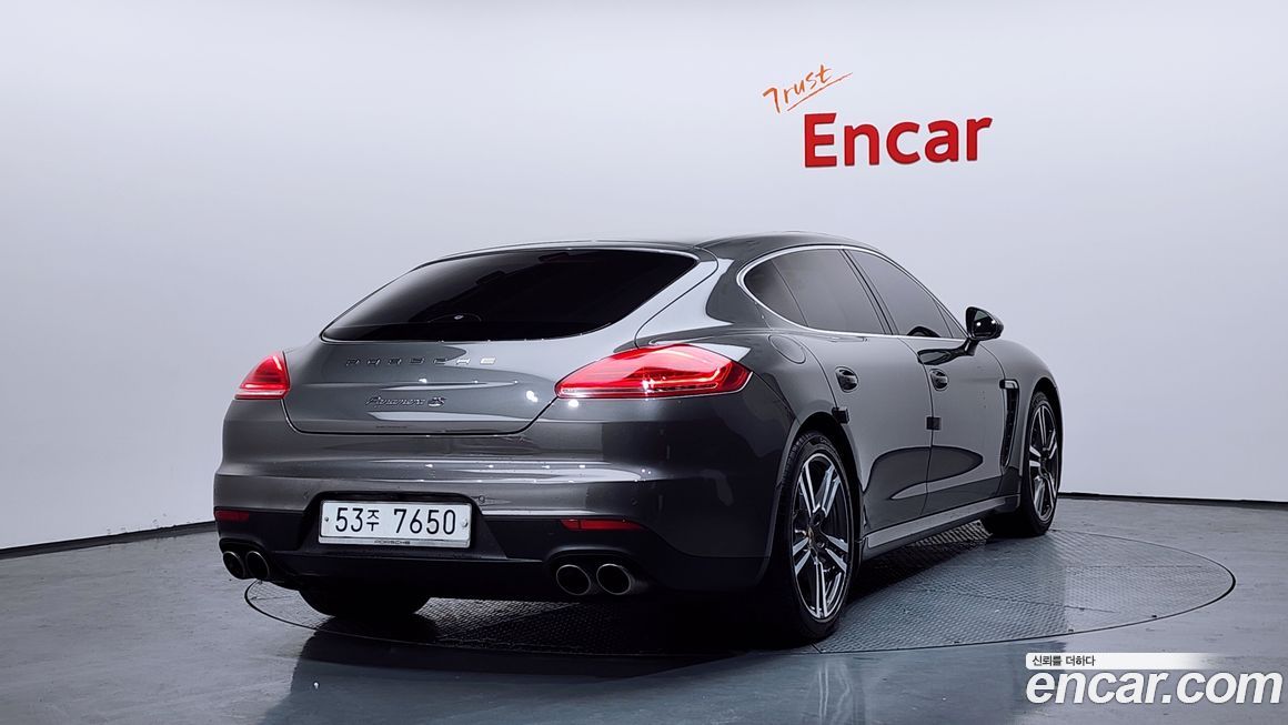 Porsche Panamera 2014