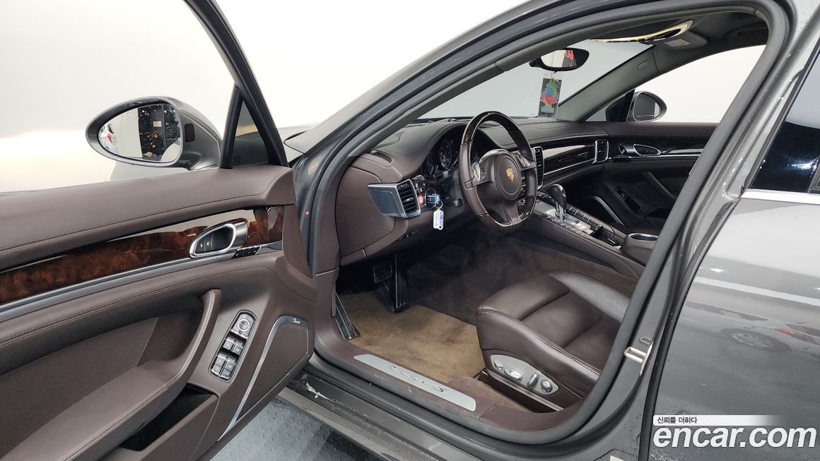Porsche Panamera 2014